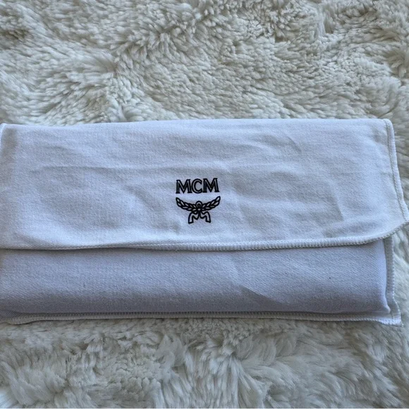 MCM Textured Black Zip Wallet - Picture 5 of 5